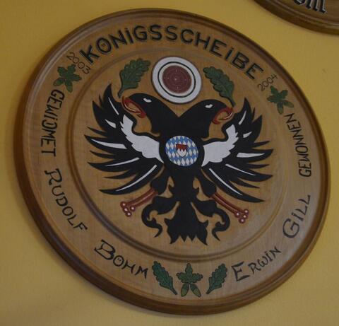 Handbemalte Schützenscheibe des Königsschießens 2004