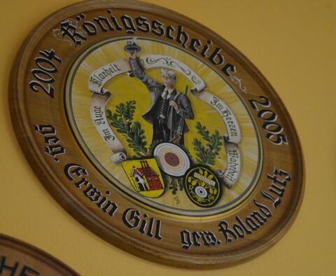 Handbemalte Schützenscheibe des Königsschießens 2005