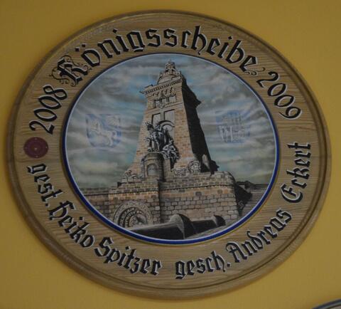 Handbemalte Schützenscheibe des Königsschießens 2009